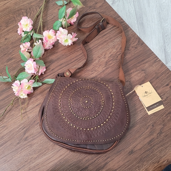 Patricia Nash Luciana Crossbody Leather Saddle Bag - Picture 9 of 16